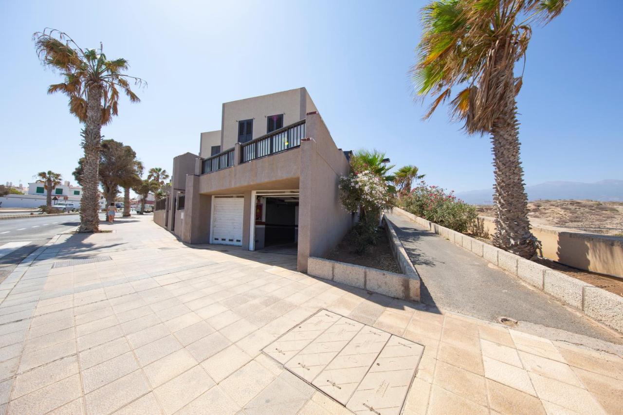 Medano4You The Wing Palace Tenerife El Médano Esterno foto